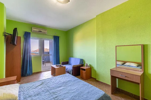 Haus mit Hotelkapazität in Dobre Vode — photo 8