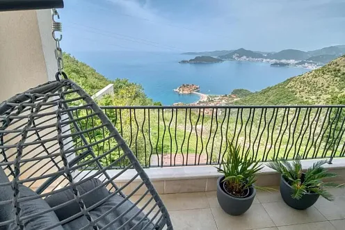3-Zimmer-Wohnung, 90 m², Blizikuće — Blick auf Sveti Stefan