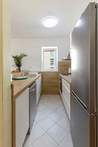 Geräumige Duplex-Wohnung mit Meerblick in Sveti Stefan — photo 9
