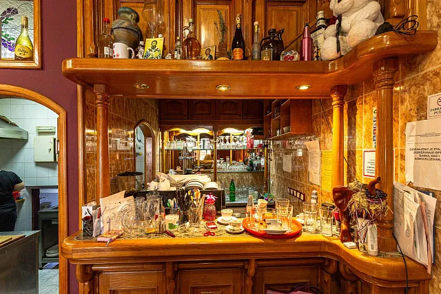 Restaurant im Zentrum von Budva — photo 5
