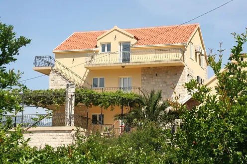 Haus mit Meerblick in Dobrota