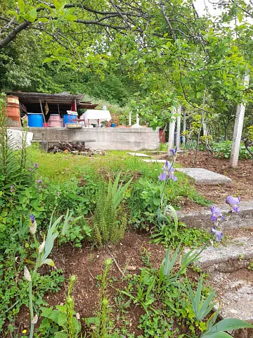 # 6879 Urbanisiertes, gepflegtes Grundstück mit 700 m² in Mokrinje