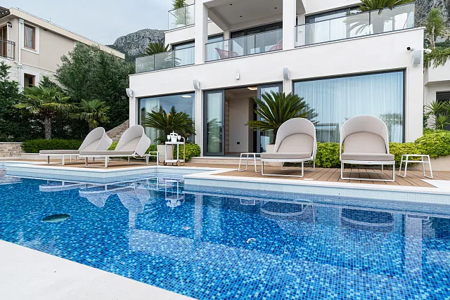 Exklusive Villa in Blizikuće, nahe Sveti Stefan — photo 28